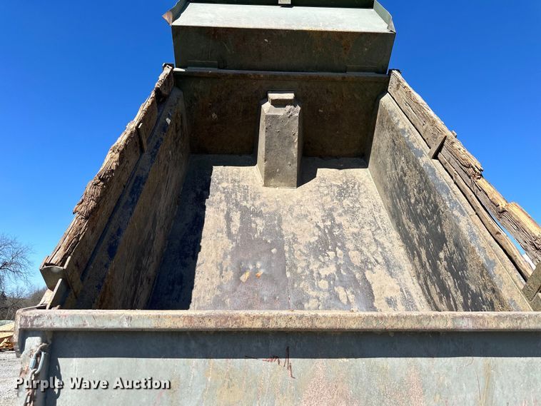 image for item DQ6452 1990 BMY M929A2 dump truck