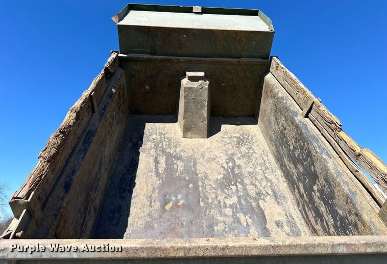 image for item DQ6452 1990 BMY M929A2 dump truck