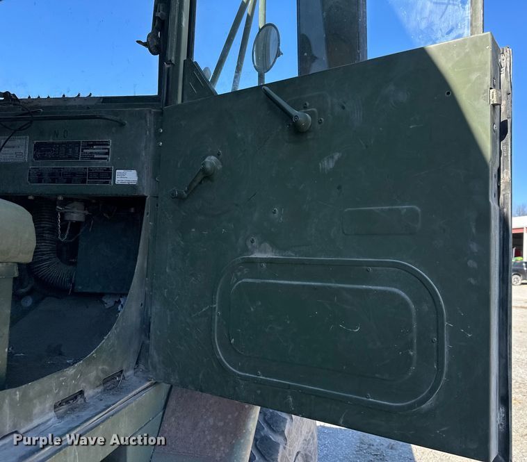 image for item DQ6452 1990 BMY M929A2 dump truck