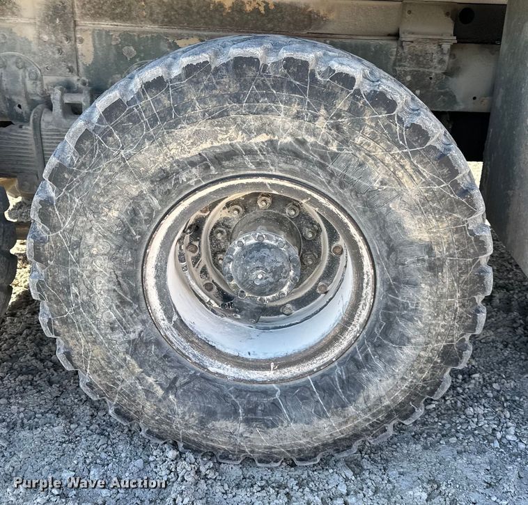 image for item DQ6452 1990 BMY M929A2 dump truck