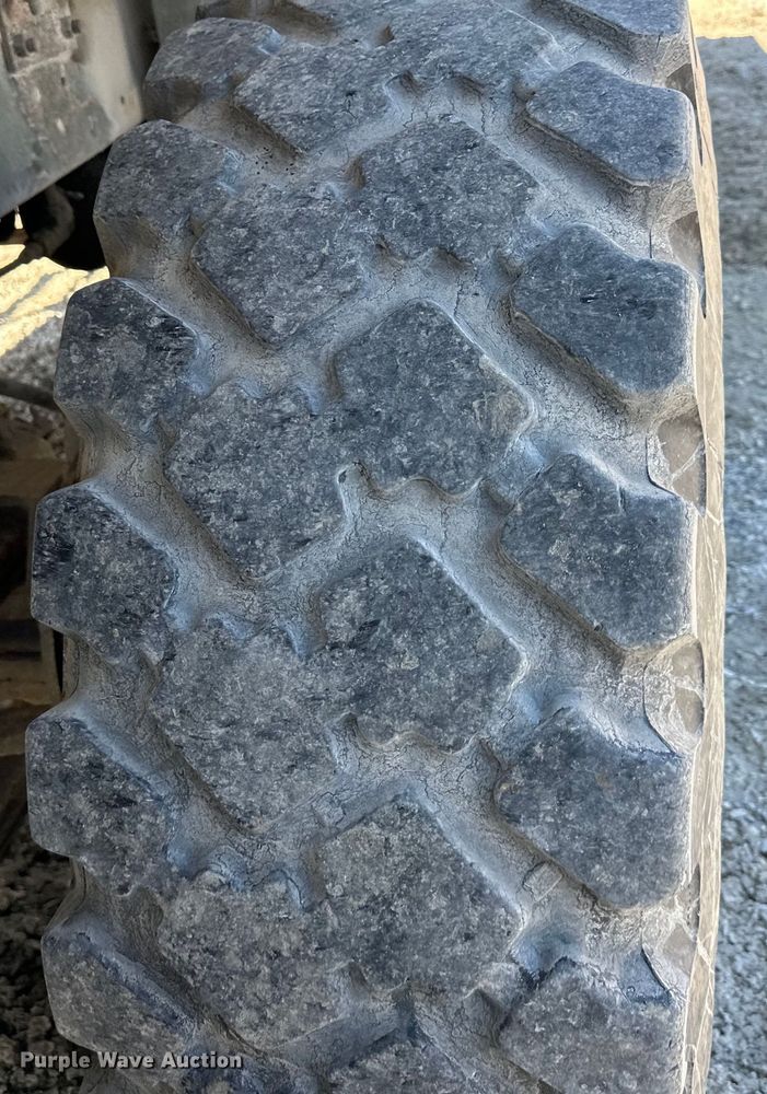 image for item DQ6452 1990 BMY M929A2 dump truck