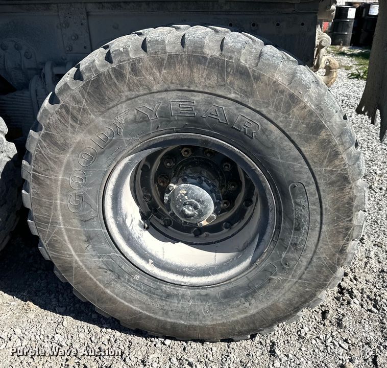 image for item DQ6452 1990 BMY M929A2 dump truck