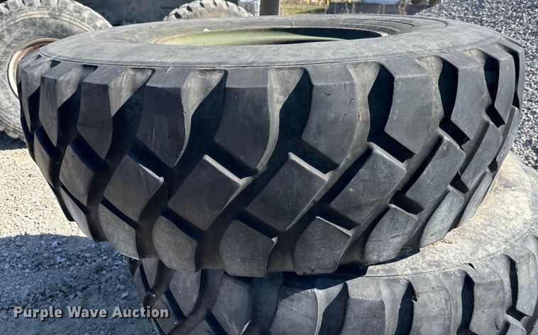 image for item DQ6452 1990 BMY M929A2 dump truck