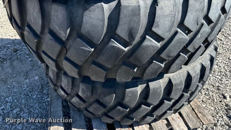 image for item DQ6452 1990 BMY M929A2 dump truck