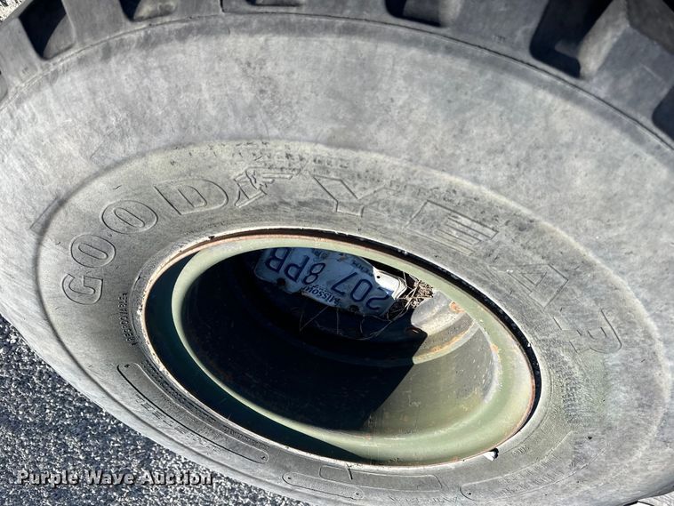 image for item DQ6452 1990 BMY M929A2 dump truck