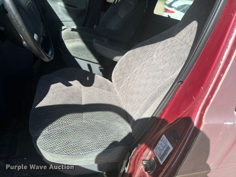 image for item DQ6753 2000 Dodge Ram 2500 van