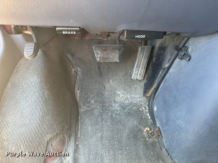 image for item DQ6753 2000 Dodge Ram 2500 van