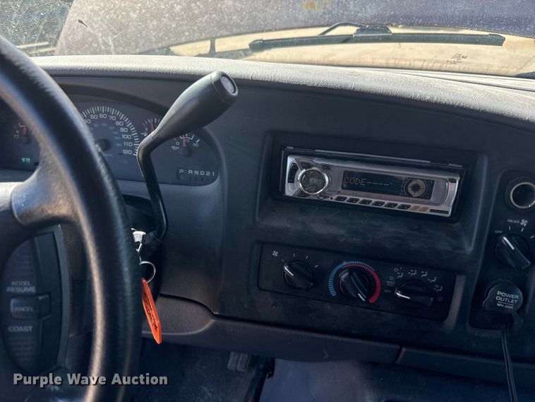 image for item DQ6753 2000 Dodge Ram 2500 van