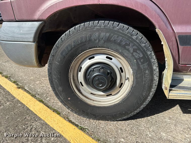 image for item DQ6753 2000 Dodge Ram 2500 van