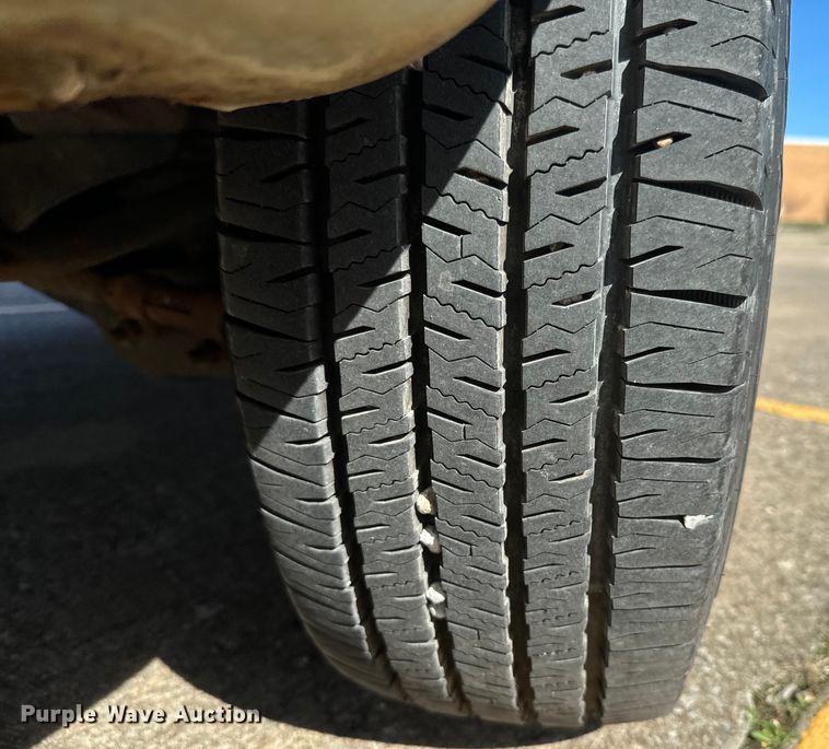 image for item DQ6753 2000 Dodge Ram 2500 van