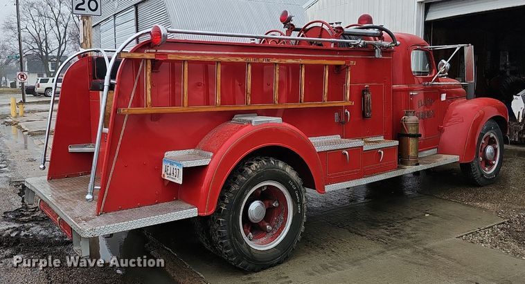 image for item DQ8571 1948 International KBS-5 fire truck
