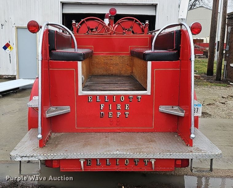 image for item DQ8571 1948 International KBS-5 fire truck