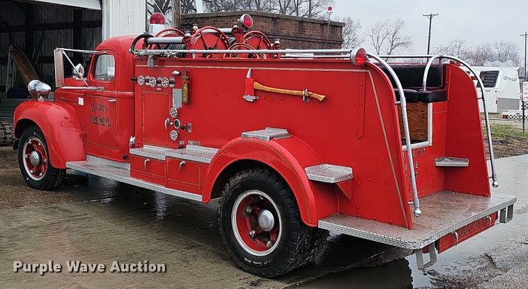 image for item DQ8571 1948 International KBS-5 fire truck