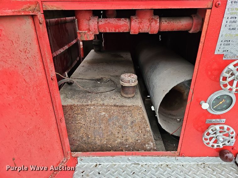 image for item DQ8571 1948 International KBS-5 fire truck