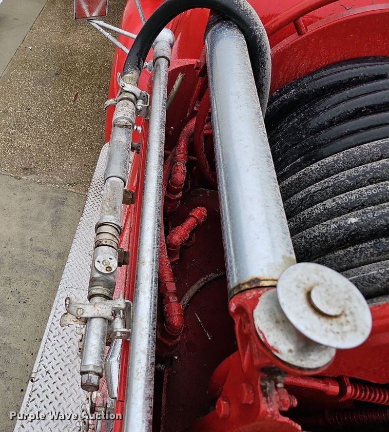 image for item DQ8571 1948 International KBS-5 fire truck