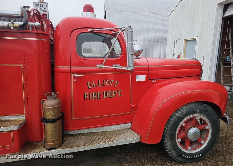 image for item DQ8571 1948 International KBS-5 fire truck