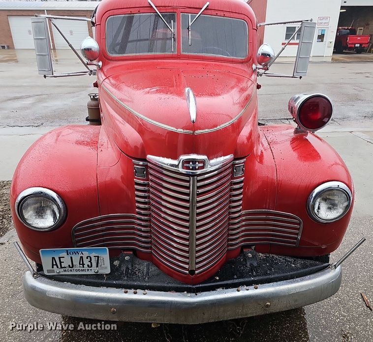 image for item DQ8571 1948 International KBS-5 fire truck
