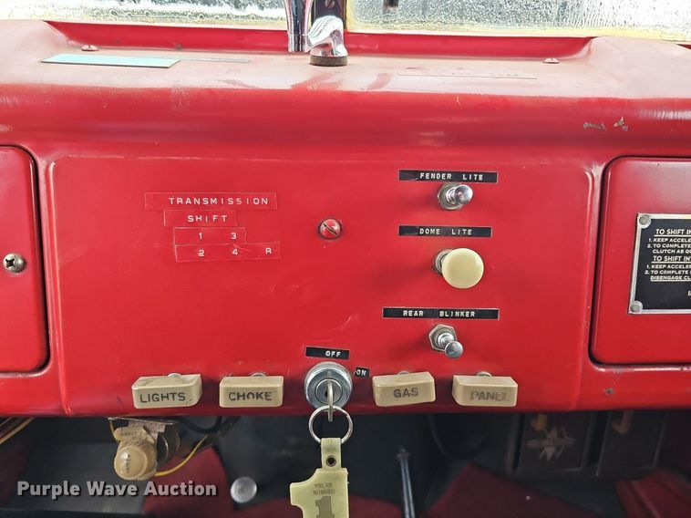 image for item DQ8571 1948 International KBS-5 fire truck