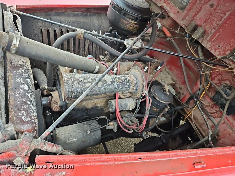 image for item DQ8571 1948 International KBS-5 fire truck