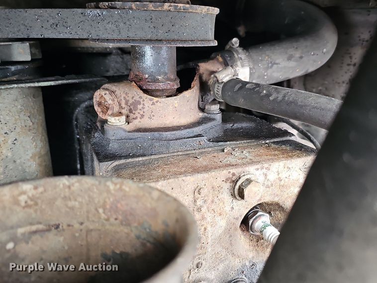 image for item DQ8571 1948 International KBS-5 fire truck