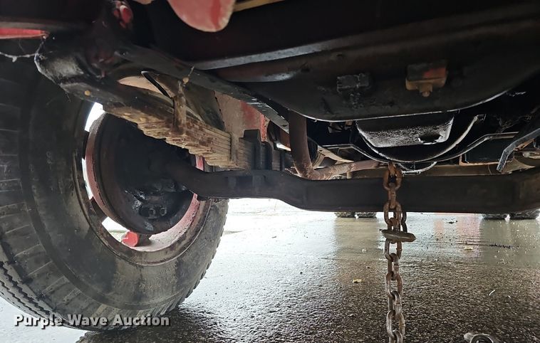 image for item DQ8571 1948 International KBS-5 fire truck