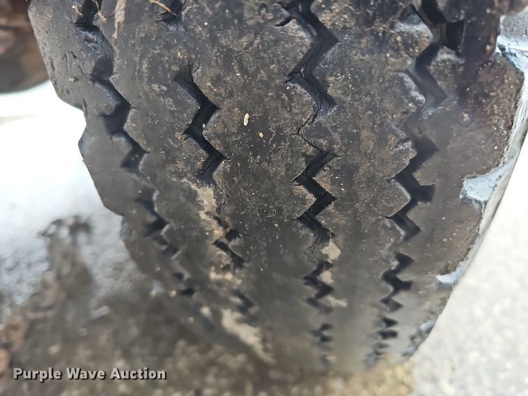 image for item DQ8571 1948 International KBS-5 fire truck