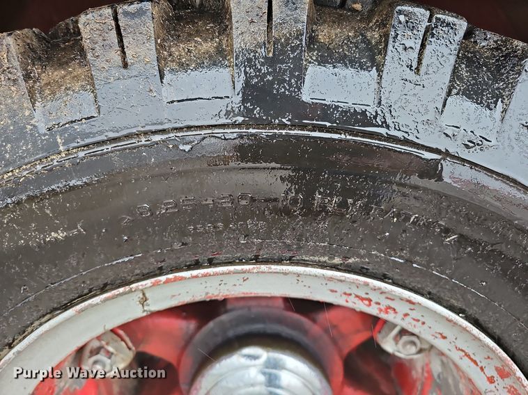 image for item DQ8571 1948 International KBS-5 fire truck