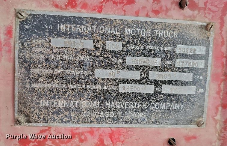 image for item DQ8571 1948 International KBS-5 fire truck