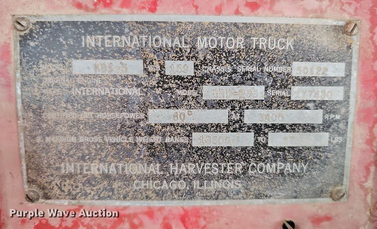 image for item DQ8571 1948 International KBS-5 fire truck