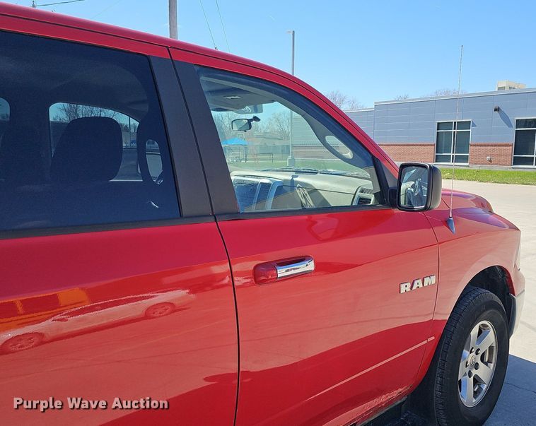 image for item DQ8580 2009 Dodge Ram 1500 Crew Cab pickup truck