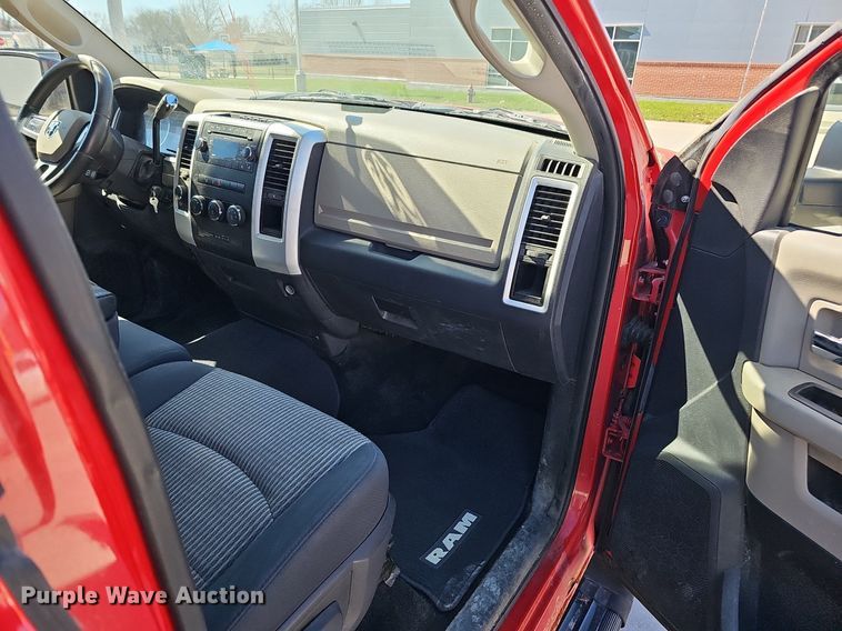 image for item DQ8580 2009 Dodge Ram 1500 Crew Cab pickup truck