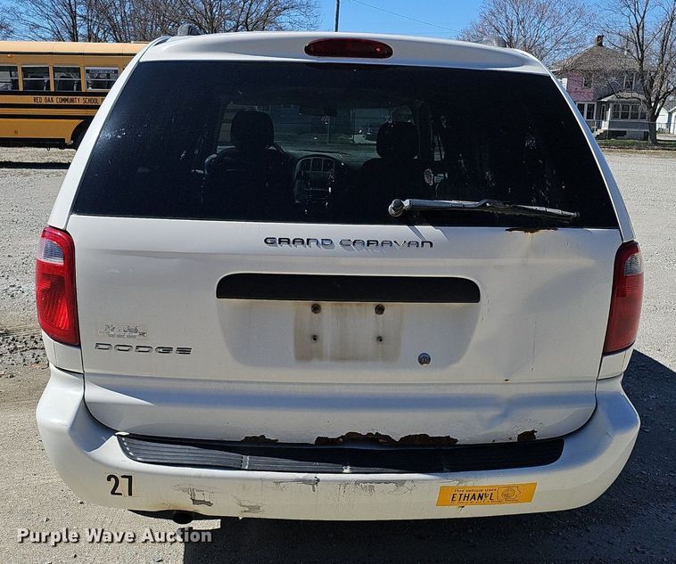 image for item DQ8582 2006 Dodge Grand Caravan van