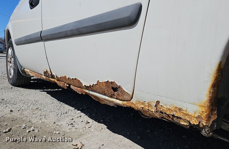 image for item DQ8582 2006 Dodge Grand Caravan van