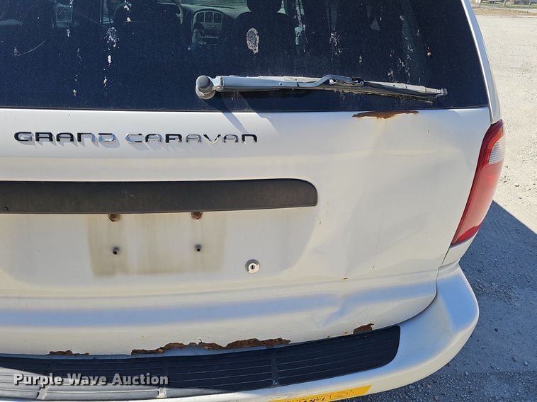 image for item DQ8582 2006 Dodge Grand Caravan van