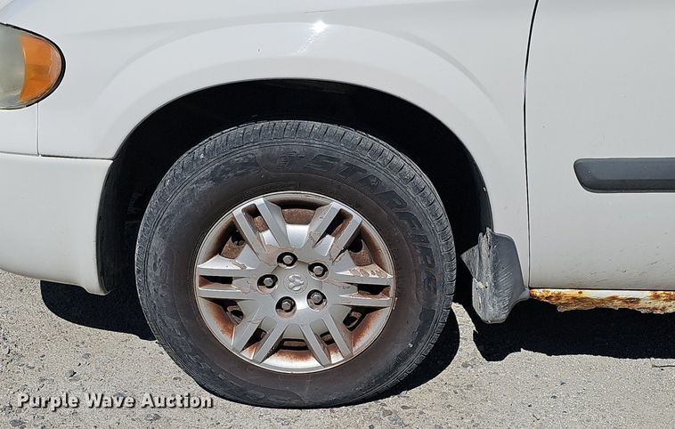 image for item DQ8582 2006 Dodge Grand Caravan van
