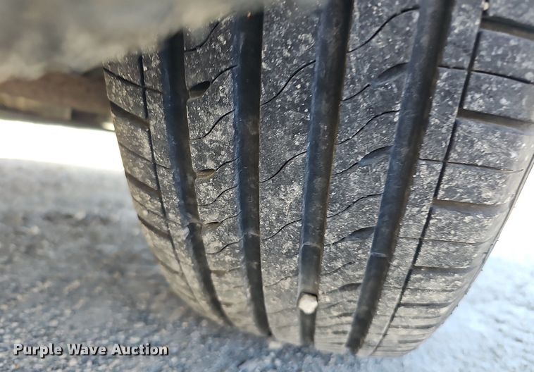 image for item DQ8582 2006 Dodge Grand Caravan van