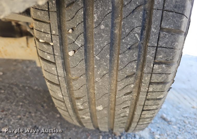 image for item DQ8582 2006 Dodge Grand Caravan van