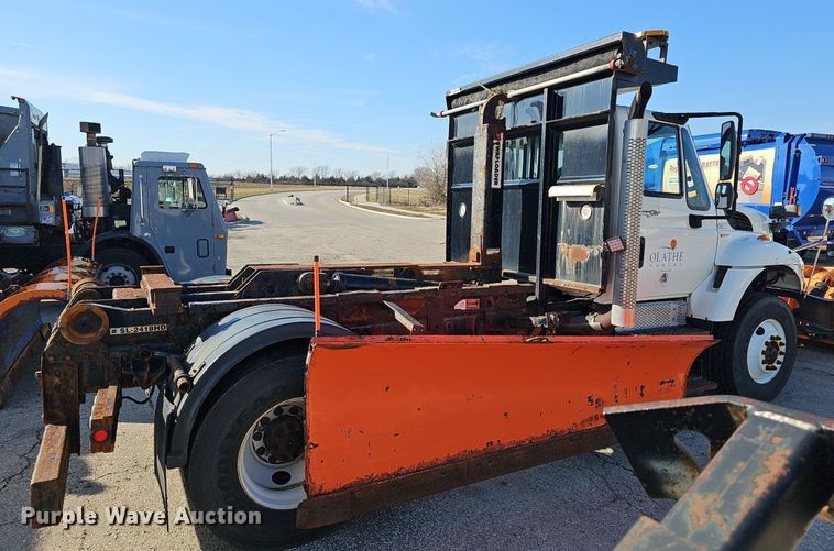 image for item DR5992 2012 International WorkStar 7400 hook lift truck