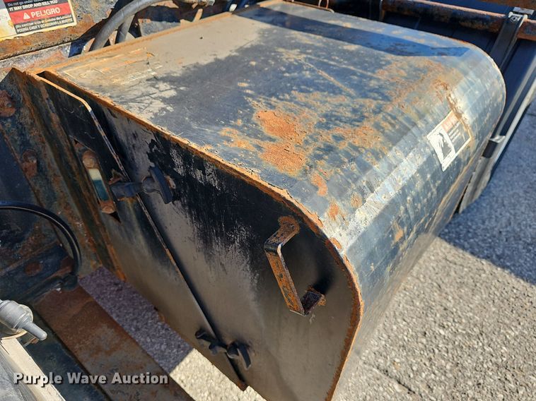 image for item DR5992 2012 International WorkStar 7400 hook lift truck