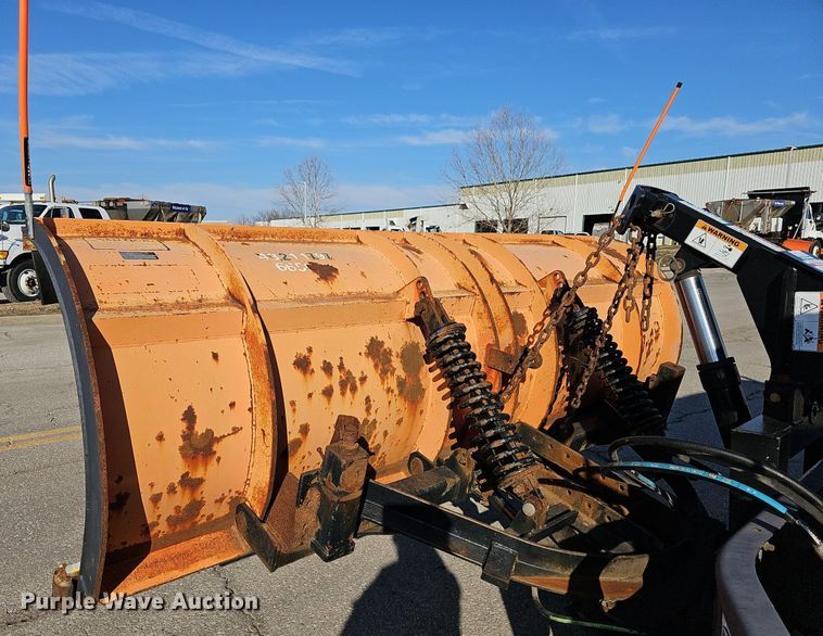 image for item DR5992 2012 International WorkStar 7400 hook lift truck