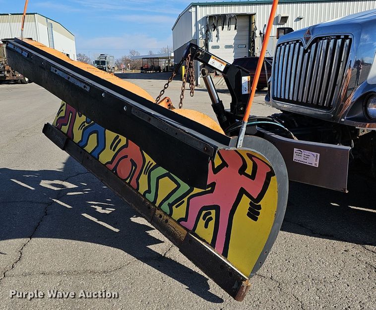 image for item DR5992 2012 International WorkStar 7400 hook lift truck