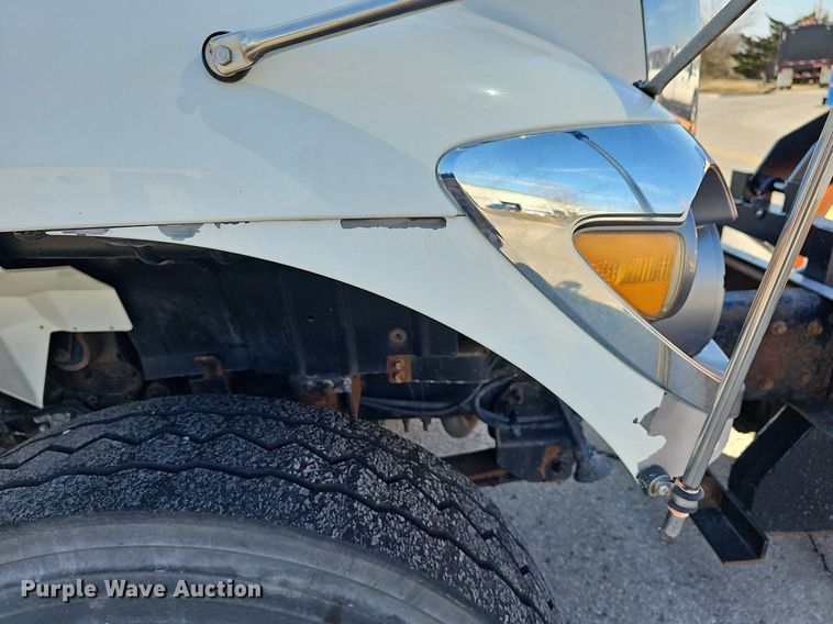 image for item DR5992 2012 International WorkStar 7400 hook lift truck