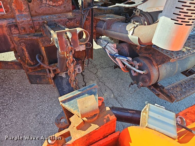 image for item DR5992 2012 International WorkStar 7400 hook lift truck