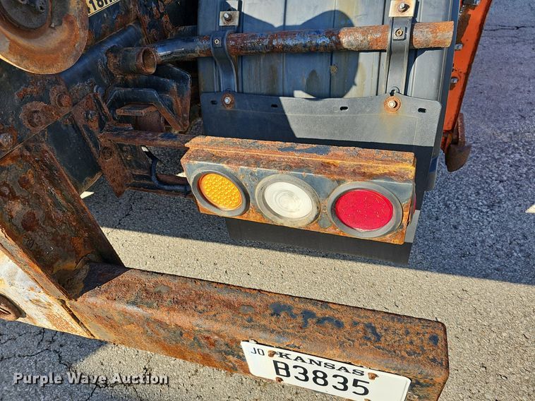 image for item DR5992 2012 International WorkStar 7400 hook lift truck