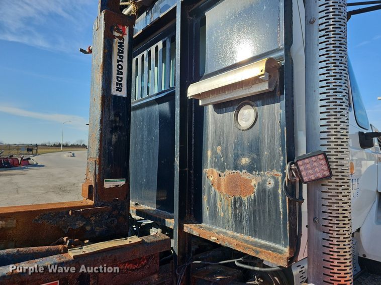 image for item DR5992 2012 International WorkStar 7400 hook lift truck