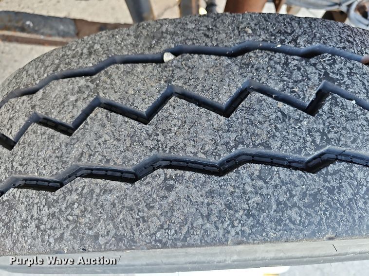 image for item DR5992 2012 International WorkStar 7400 hook lift truck