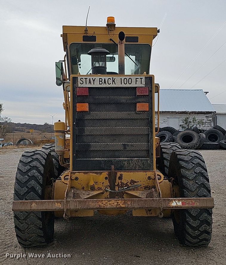 image for item DS5684 2001 Caterpillar 140H VHP  motor grader