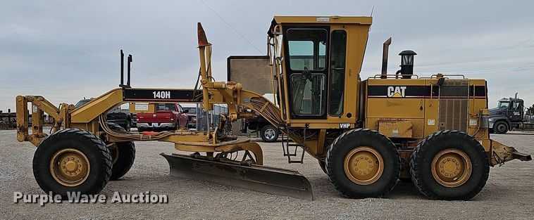 image for item DS5684 2001 Caterpillar 140H VHP  motor grader