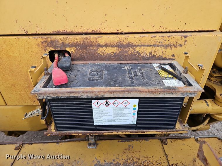 image for item DS5684 2001 Caterpillar 140H VHP  motor grader