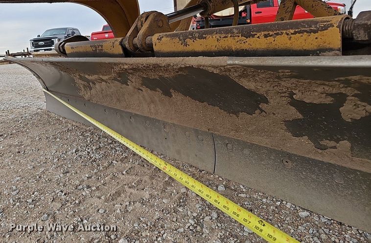 image for item DS5684 2001 Caterpillar 140H VHP  motor grader